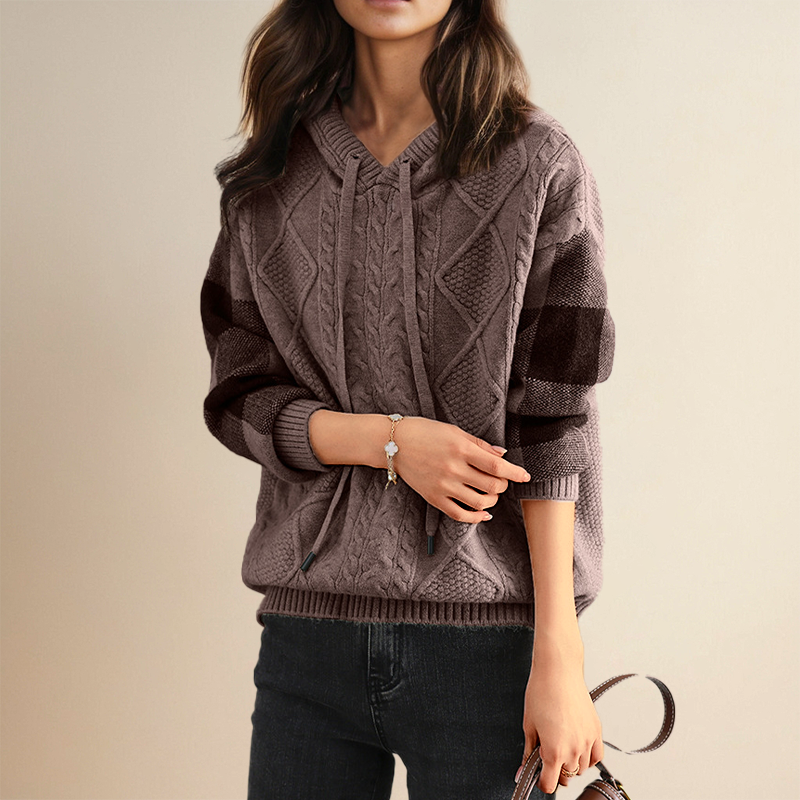 Emily | Pulover cu glugă din tricot cu torsade